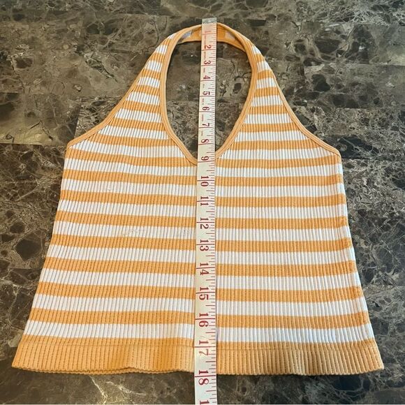 Bella Seamless Halter Top Size Medium Cropped Striped Sherbet and White​ - Picture 4 of 9